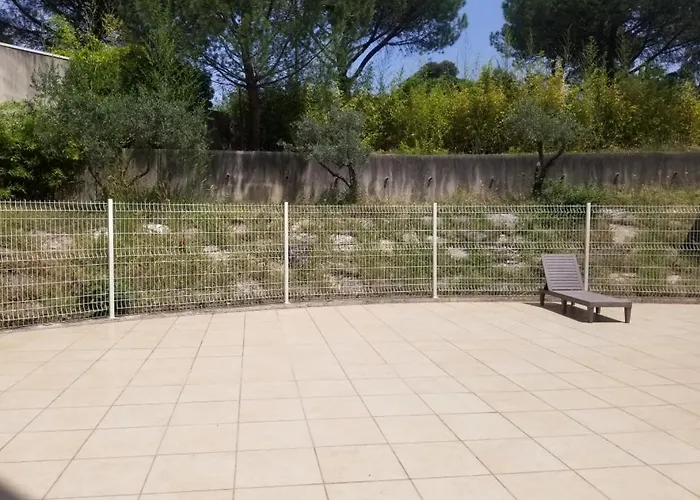 Appartement Cosy Centre Uzes, Parking Gratuit, Piscine